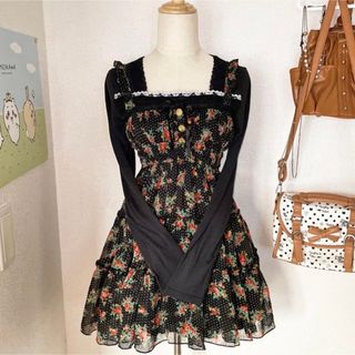 pium フリルリボン襟付きセットアップの通販 by 🍓🍓🍓｜ラクマ