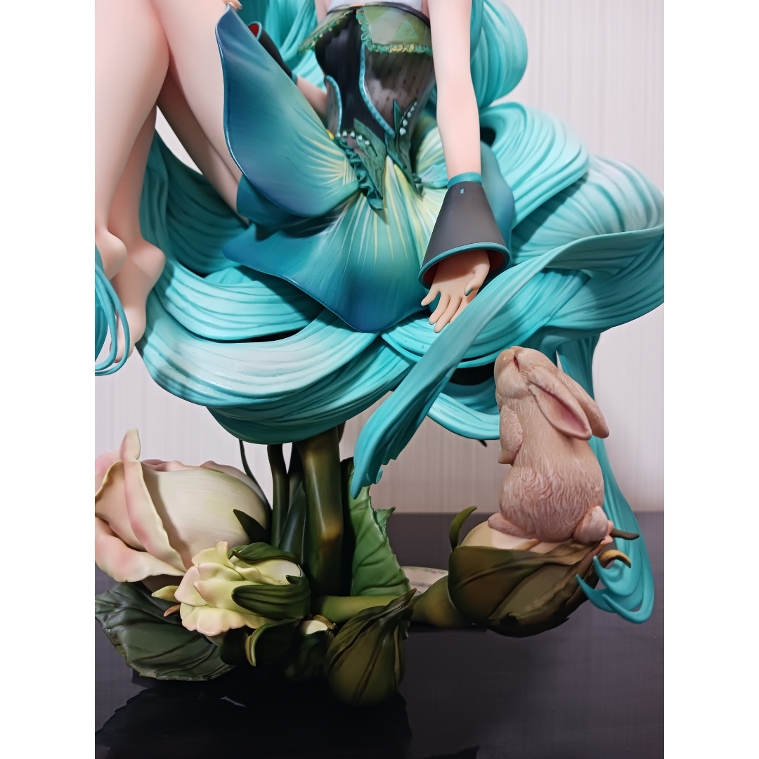 希少品☆ 初音ミク 未来の蕾(つぼみ) 1/6 フィギュア 中国限定の通販