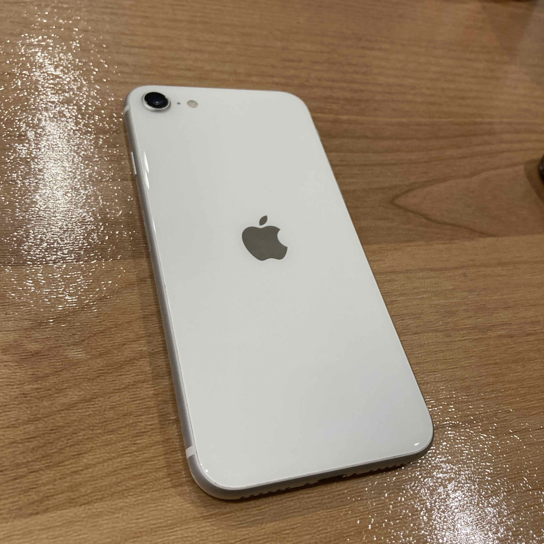 iPhone - アップル iPhoneSE 第2世代 64GB ホワイト【中古品】の通販
