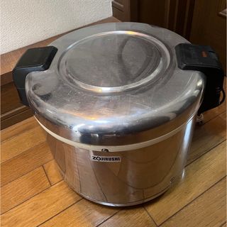 美品）極め羽釜 圧力IH炊飯器 高級モデル ZOJIRUSHI NP-ST10 極め羽釜