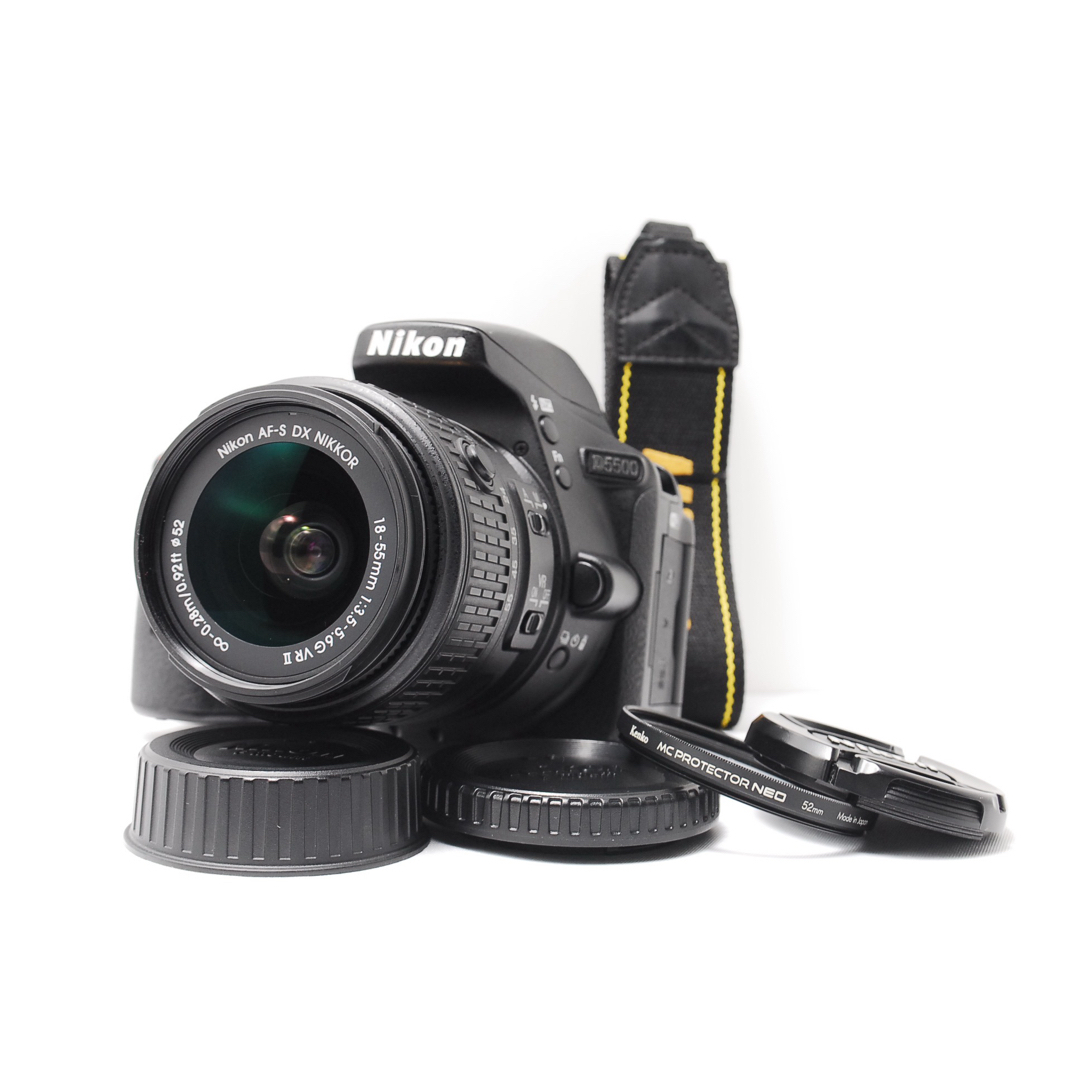 Nikon - 【使用回数僅少】美品 Nikon D5500 手ぶれ補正レンズ付き WiFi
