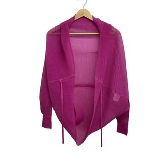 PLEATS PLEASE ISSEY MIYAKE（ピンク/桃色系）のフリマアイテム一覧