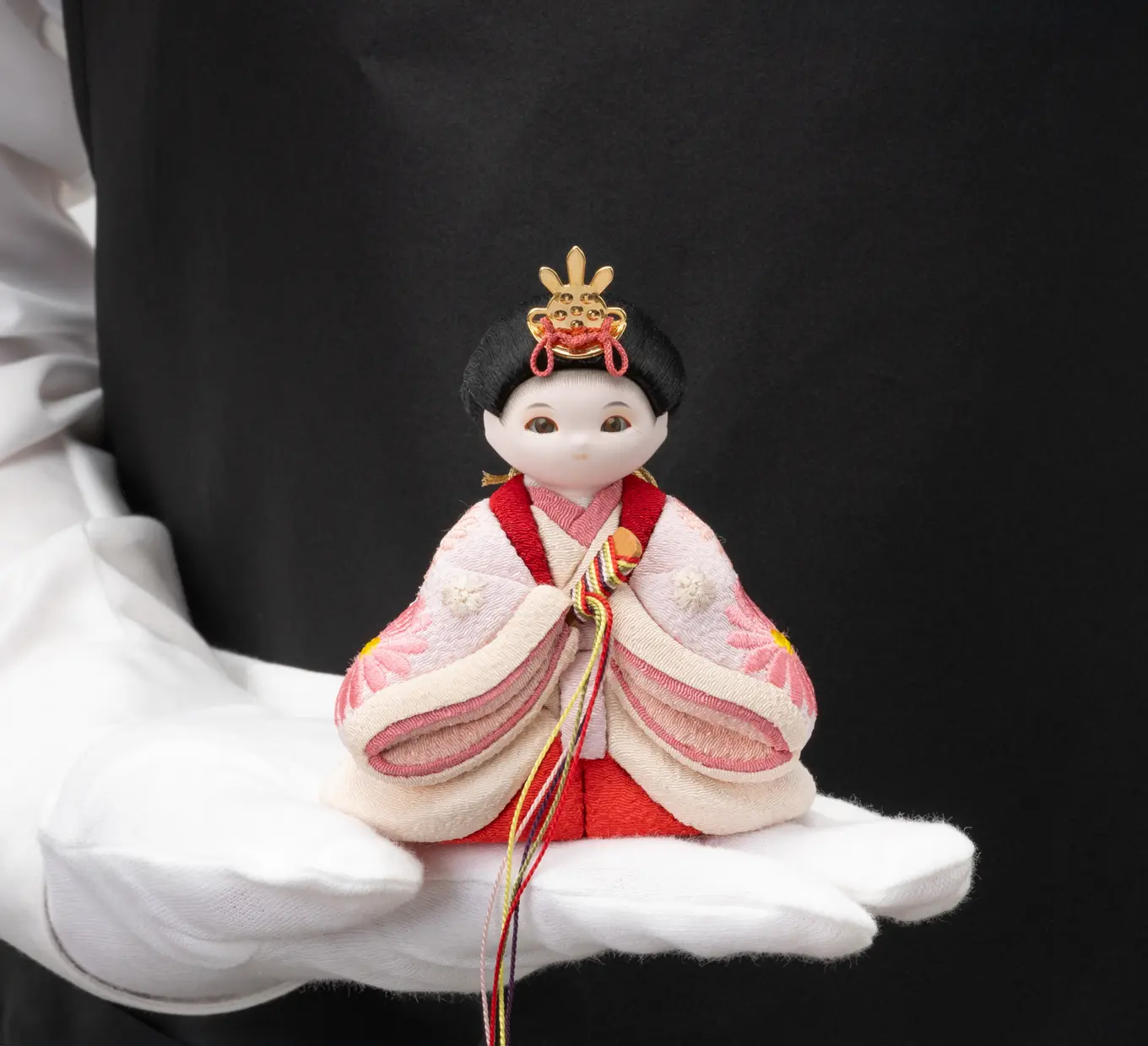 雛人形「そよそよ 京刺繍・雛菊・桃色」｜雛人形の通販 ふらここ