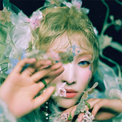 AWE (Solo ver.(MAYA))【初回盤】 : XG | HMV&BOOKS online - NFCC-18