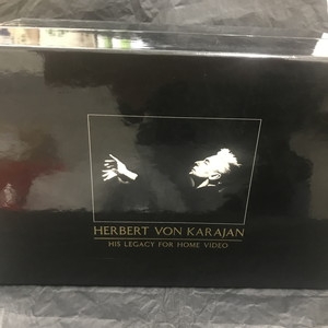 中古:盤質AB】 カラヤンの遺産コンプリートDVD-BOX (40 DVD