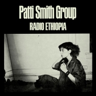 パティ・スミス 1975年 デビューアルバム『ホーセス (Horses)』50周年