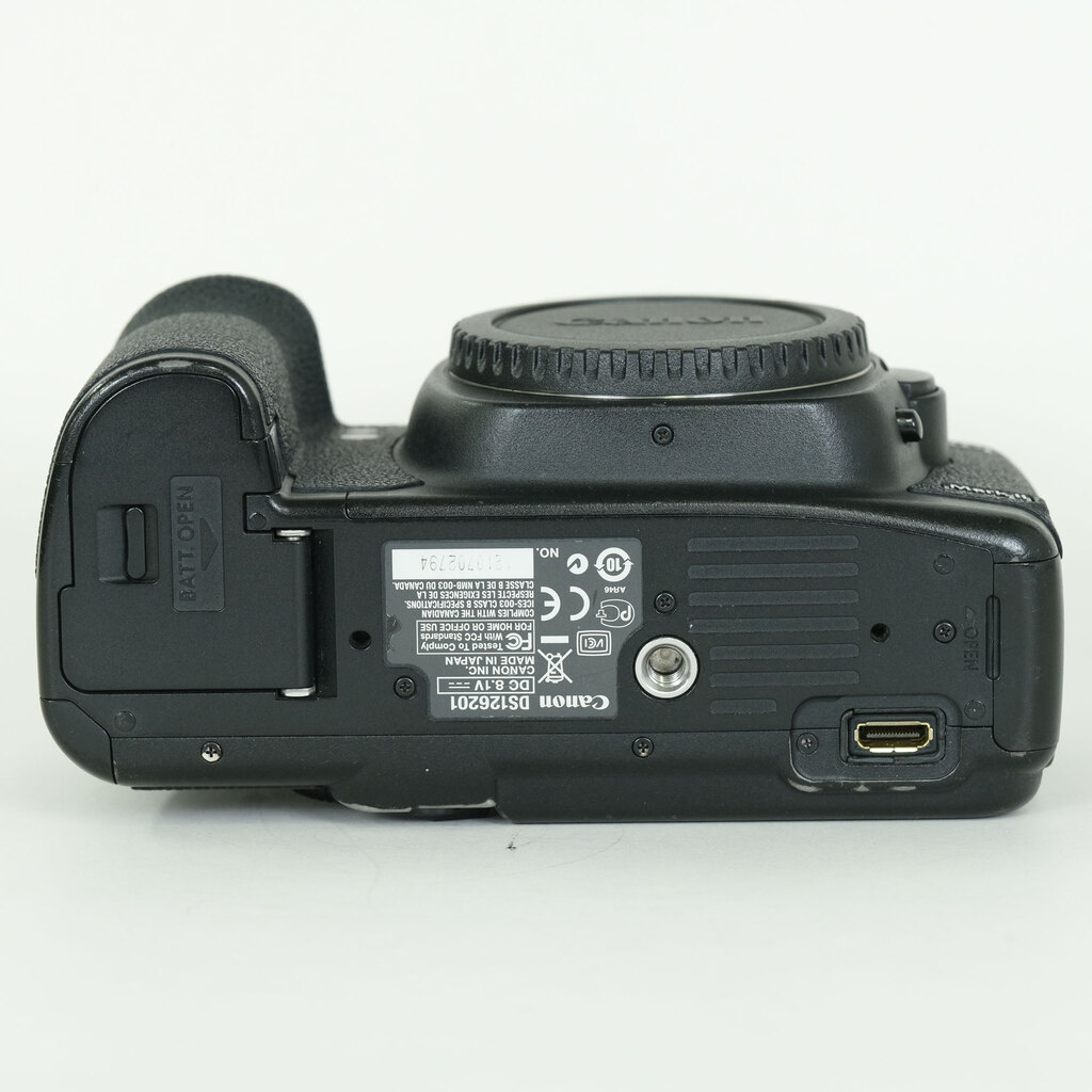 Canon EOS 5D MarkII ボディの出品 | ONE SCENE（ワンシーン）