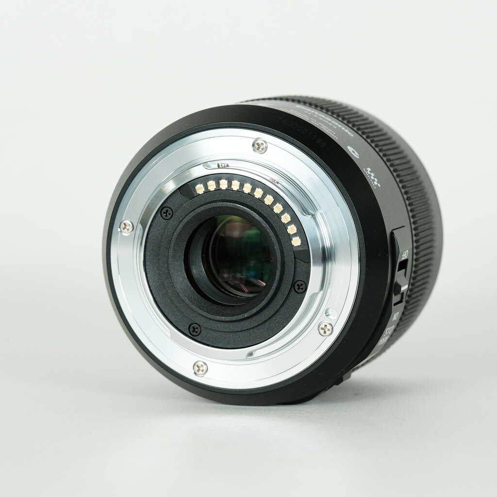 Panasonic LEICA DG MACRO-ELMARIT 45mm F2.8 ASPH. MEGA O.I.S.の出品