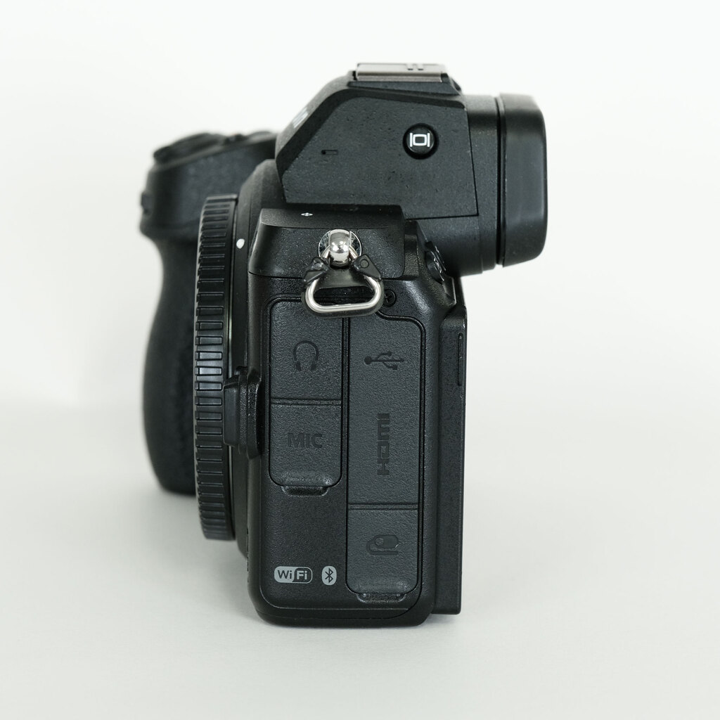 美品・低シャッター数】Nikon Z5 ボディ フルセット 美品・低