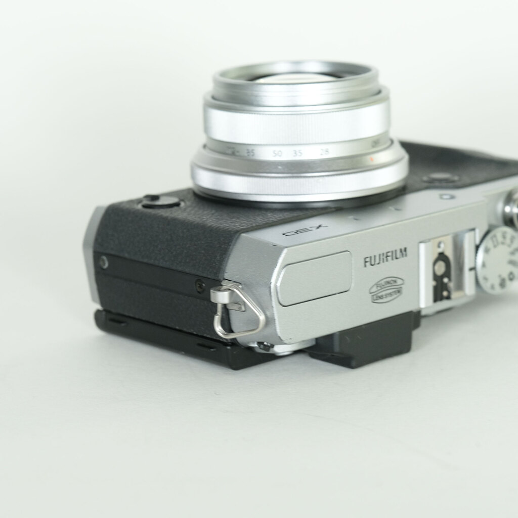 FUJIFILM X30 シルバーの出品 | ONE SCENE（ワンシーン）