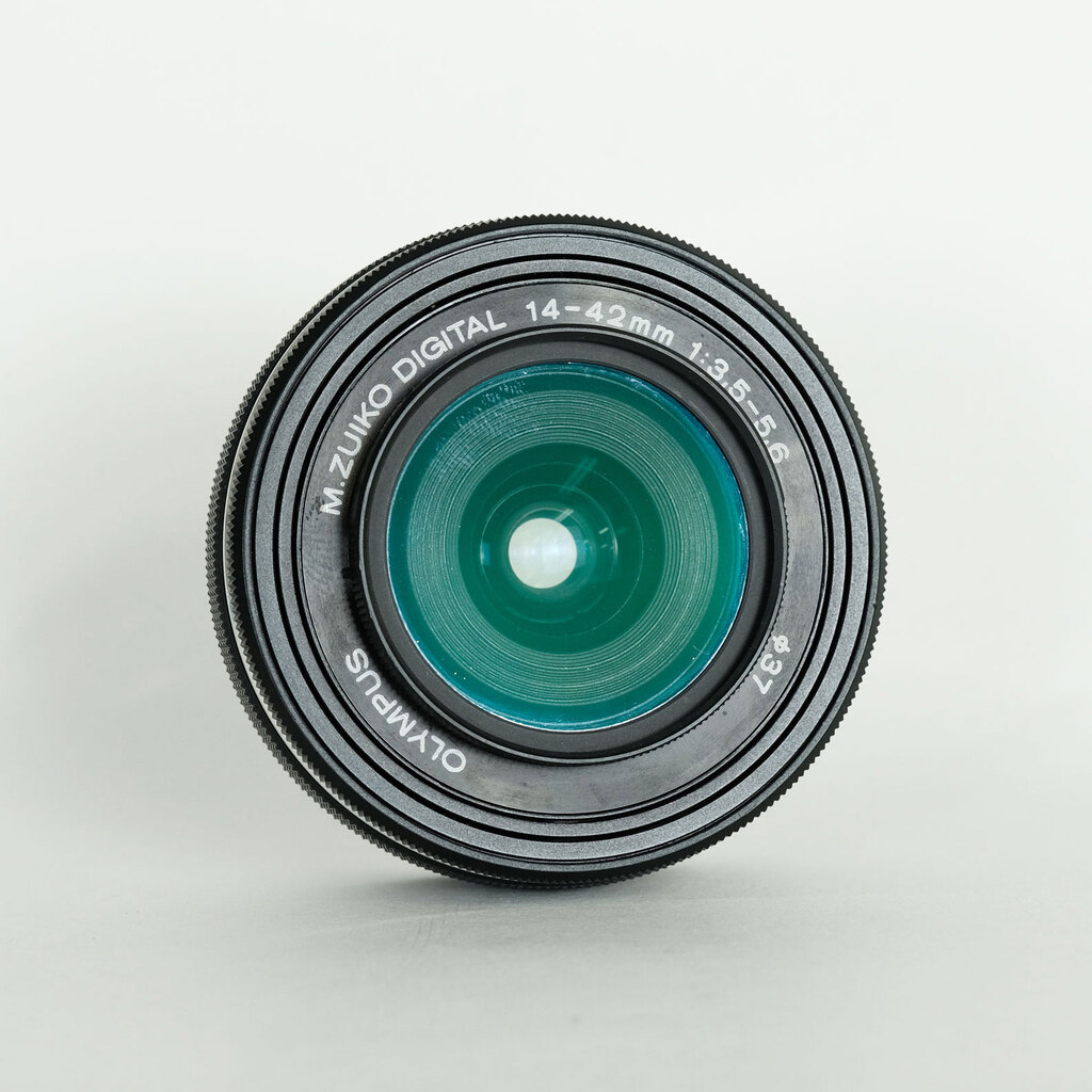 OLYMPUS M.ZUIKO DIGITAL ED 14-42mm F3.5-5.6 EZ ブラックの出品