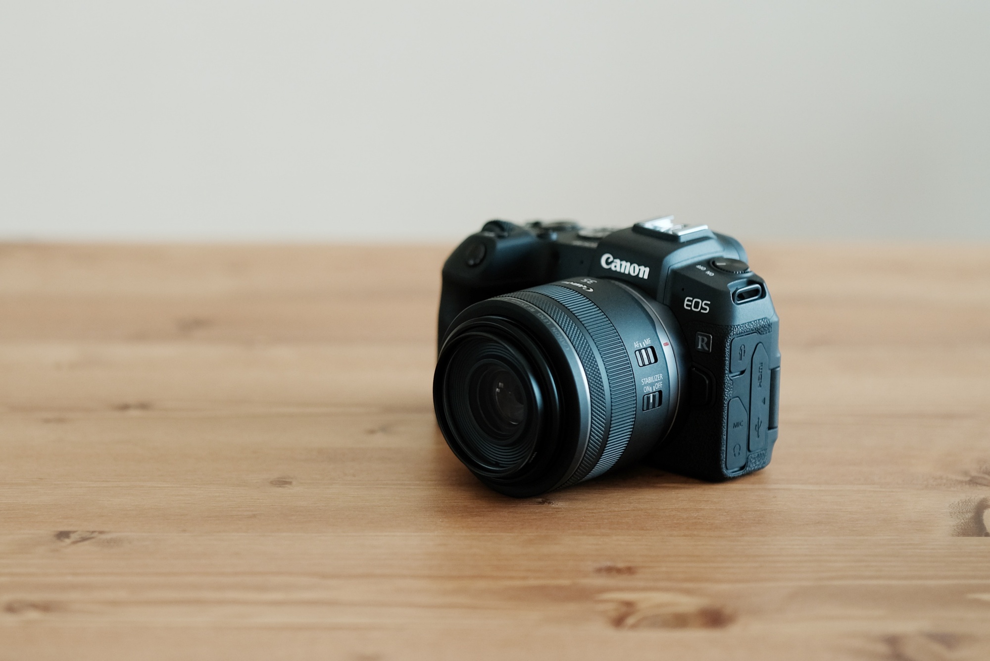 Canon RF35mm F1.8 MACRO IS STMを徹底解説。愛用者のレビュー・作例