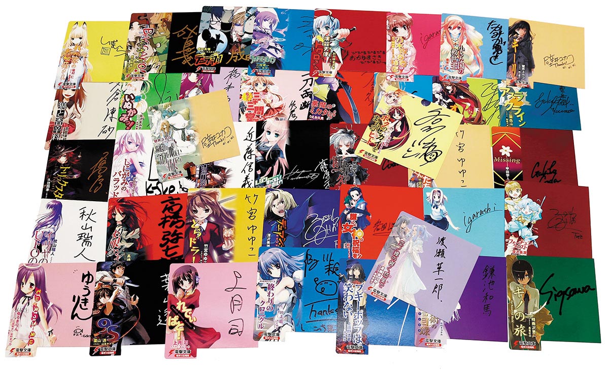 電撃文庫ラノベ作家33人 直筆サイン入り棚プレート40枚
