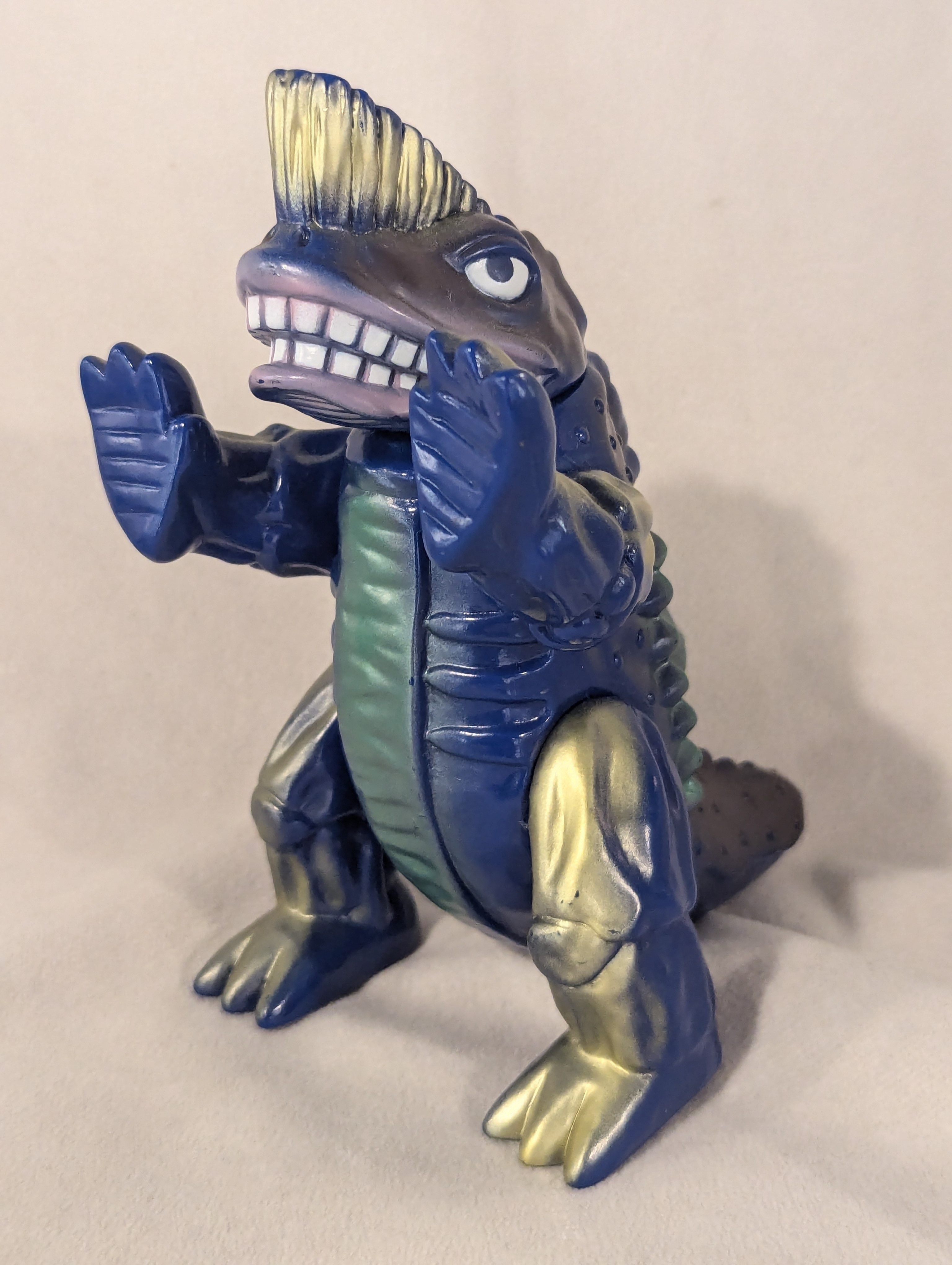 ☆ガバドン 2体 マーミット 2000年 ウルトラマン ムービーモンスター