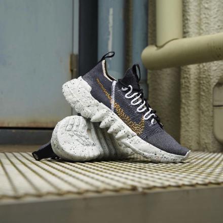 国内8月20日発売予定】ナイキ スペース ヒッピー 01 ブラック/ウィート