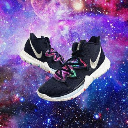 国内12月15日発売予定】ナイキ カイリー 5 マルチカラー/マルチカラー