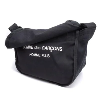 コムデギャルソン オムプリュスCOMME des GARCONS HOMME PLUS ロゴ