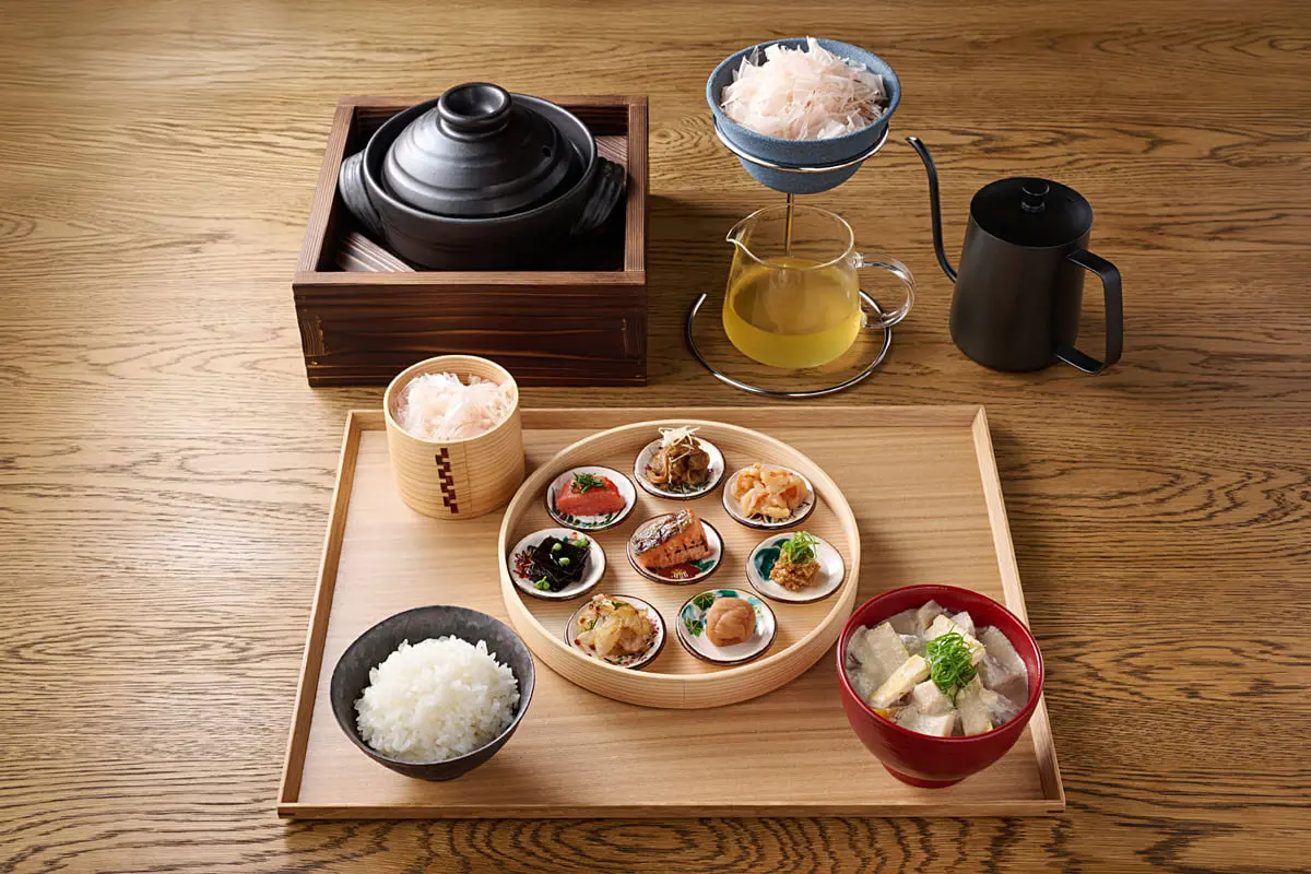 京都・八代目儀兵衛の新店「OMOYA」誕生！炊き立て土鍋ごはんを堪能