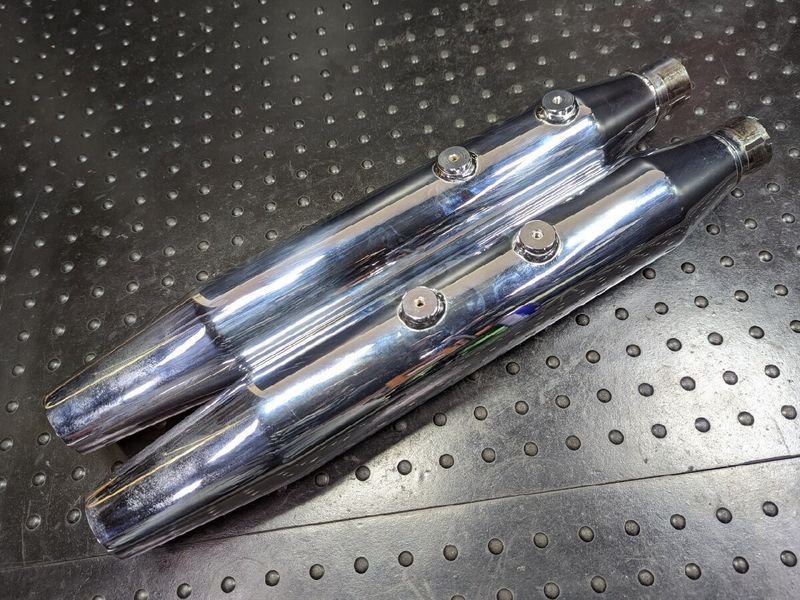 ウェビックガレージセール | □ハーレー FLSTN1580 純正 サイレンサー