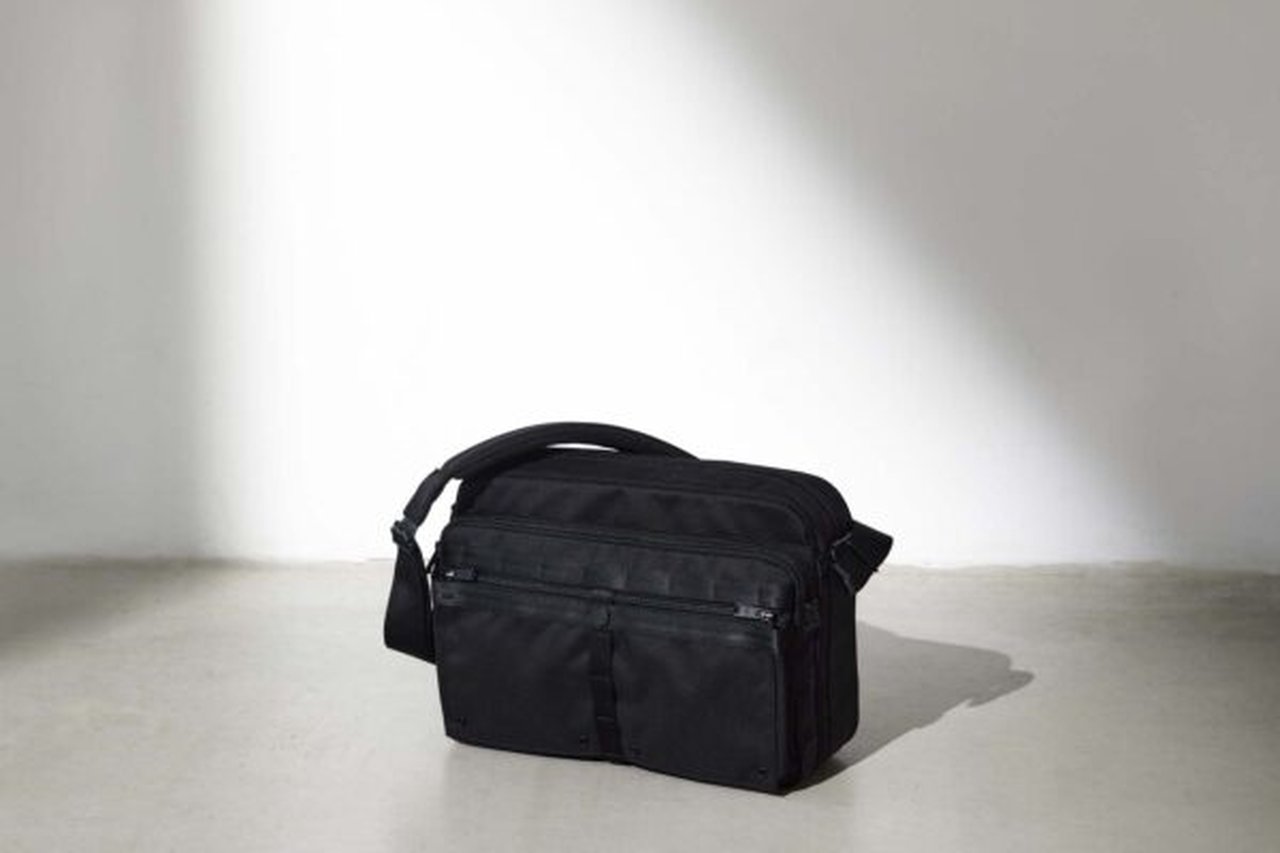 大人が買うべき吉田カバン】ビジネスバッグの新定番。黒一色の「POTR