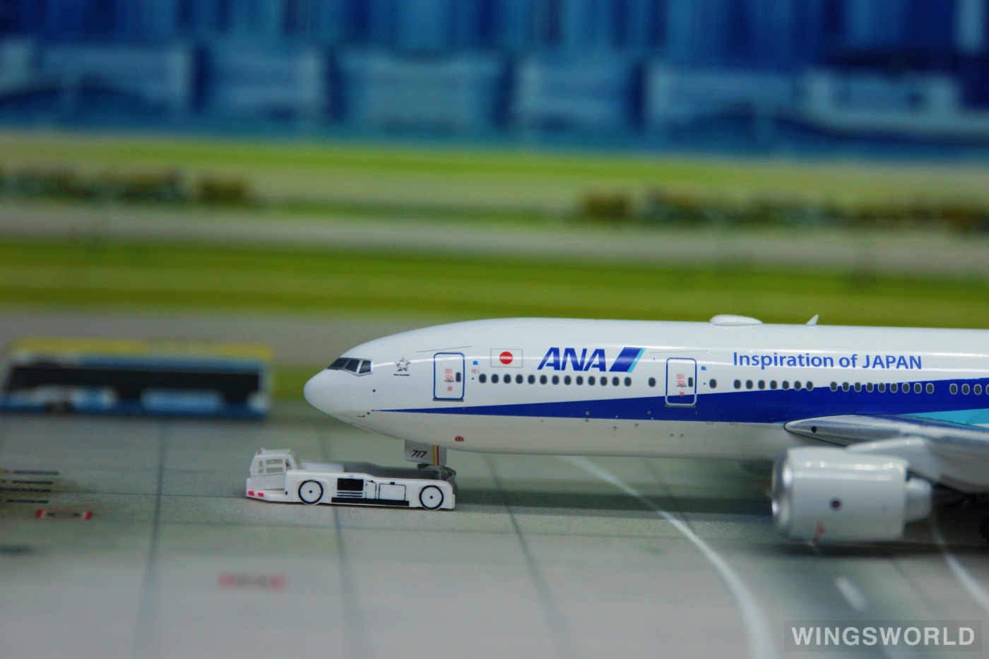 Phoenix 1:400 Boeing 777-200ER ANA 全日空PH04411 JA717A 的照片作者