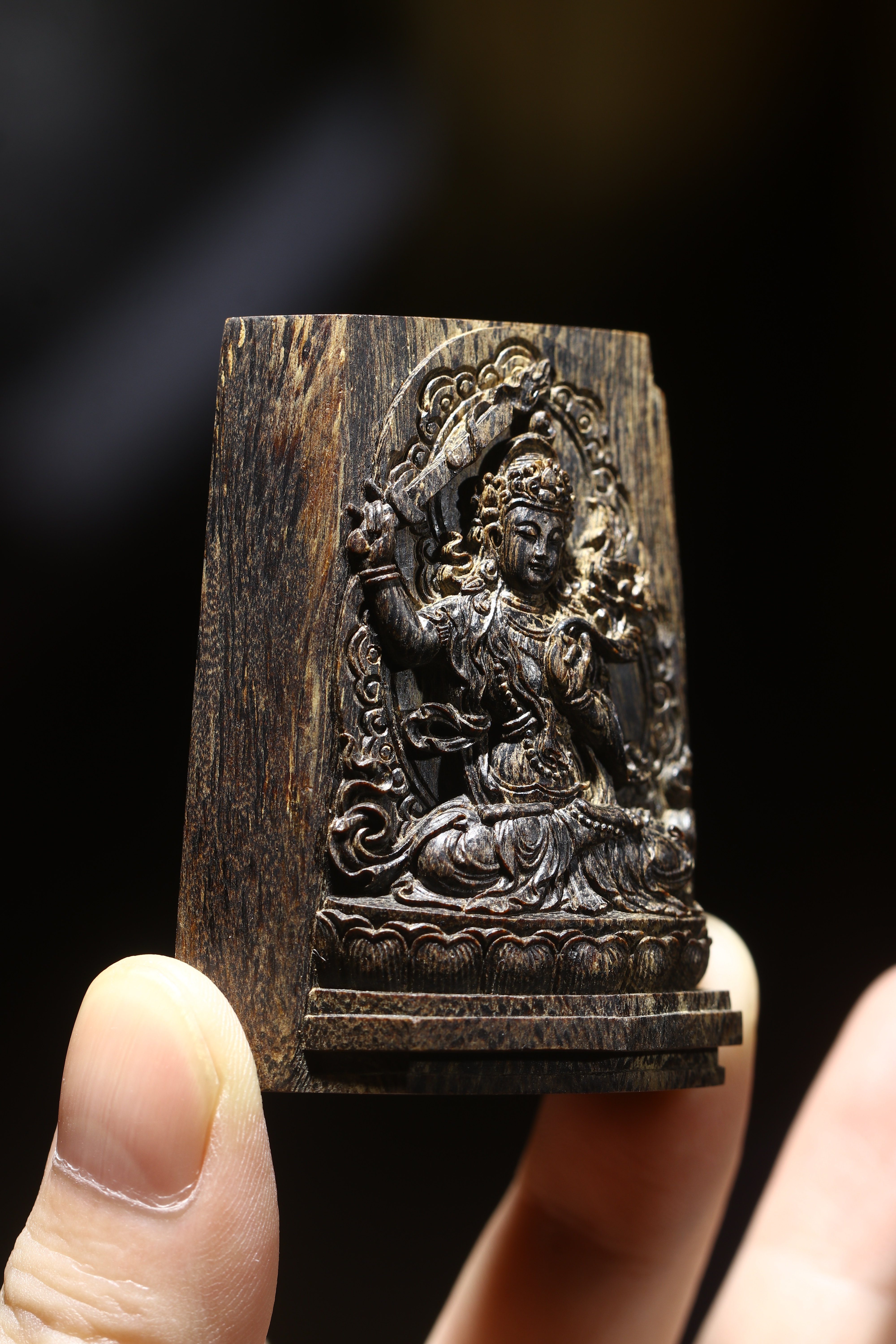 文莱老料沉水，35.37g_孤品高级挂件_香至尊沉香官方商城