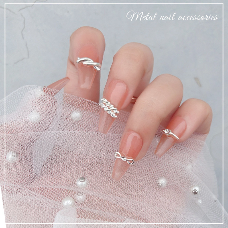 メタルパーツ ジェルネイル 18～20個入り リングネイル 結び目 編み