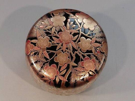 茶道具・棗 】大棗 柳桜 蒔絵 内梨地 一瓢斎 作 - 茶道具 販売の佐藤