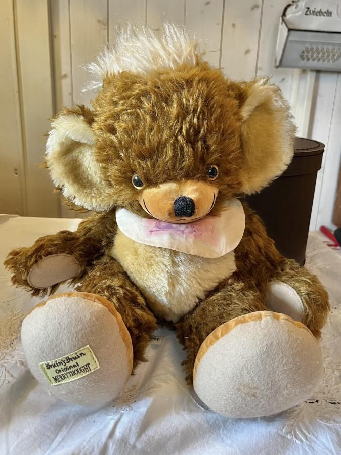 メリーソート Merrythought - アンティークとテディベアの店 Parade