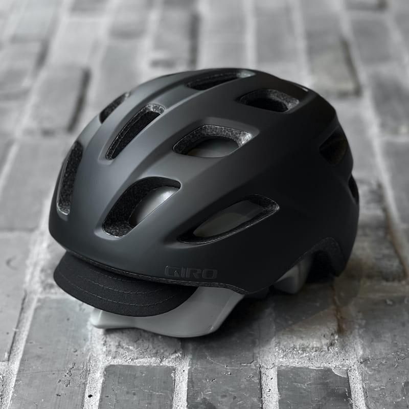 GIRO/ジロ】CORMICK STANDARD（MIPS無し） Matte Black - Dark Blue