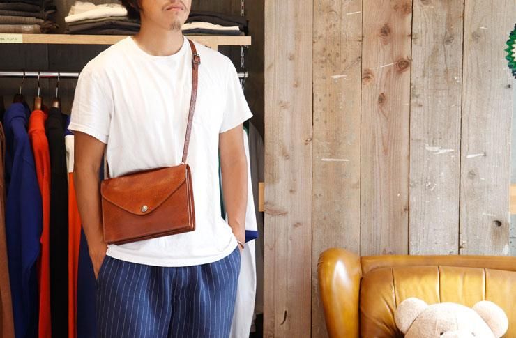 RRL(ダブルアールエルラルフローレン):レザー ショルダー バッグ