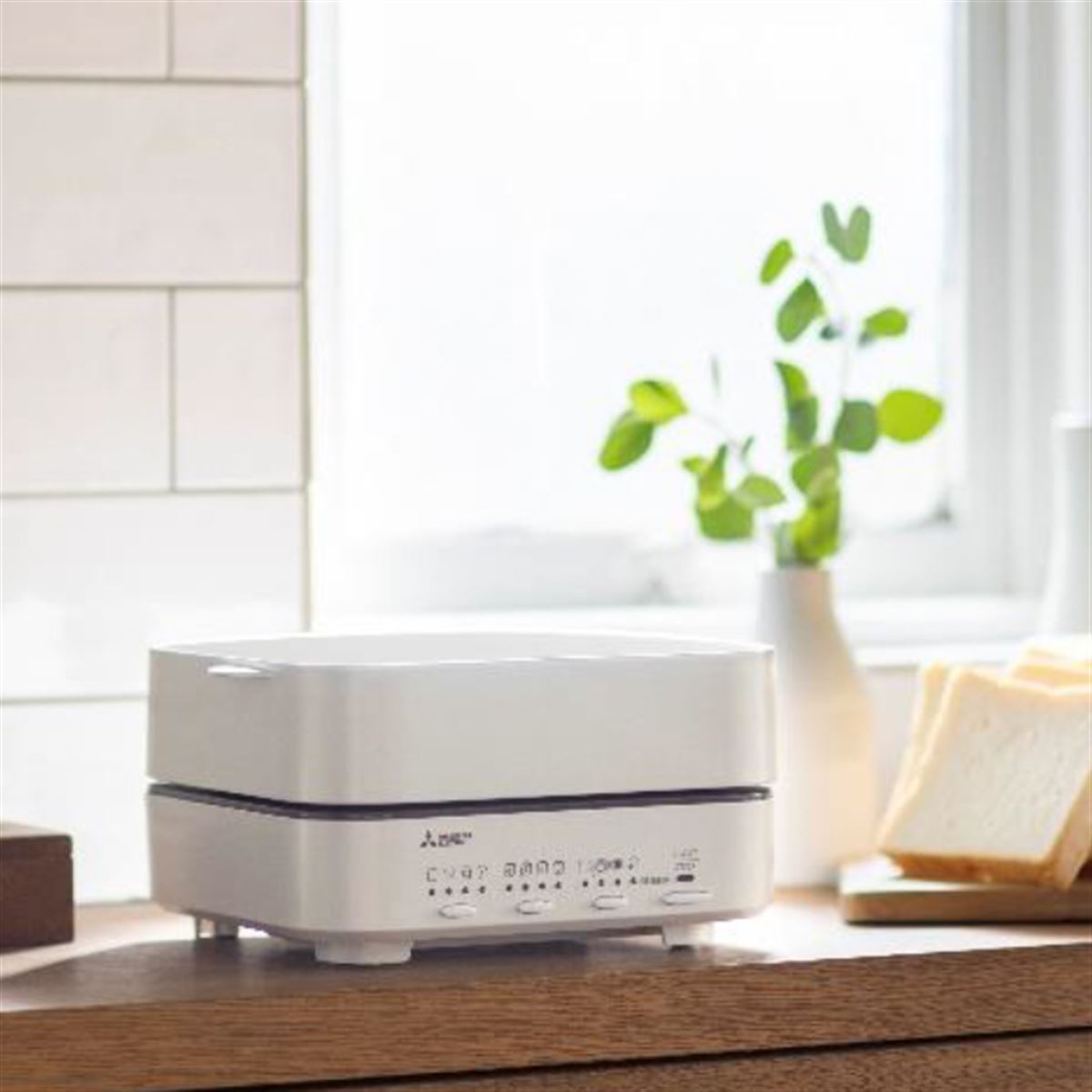 究極の1枚”を目指した「三菱ブレッドオーブン」、限定色ノーブル