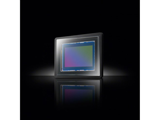 ソニー、1インチセンサー採用の「サイバーショット DSC-RX100」 - 価格.com