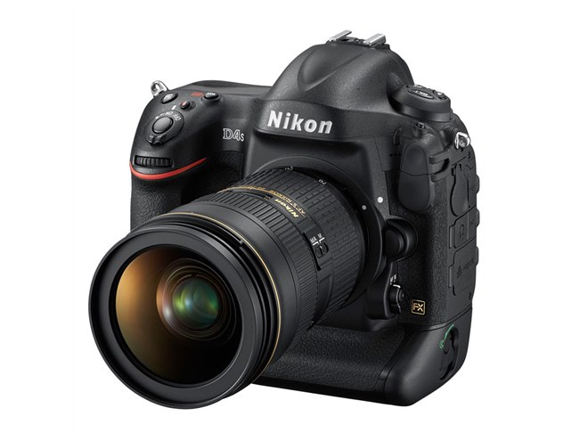 ニコン、さらに進化したプロ仕様のフラッグシップ機「ニコン D4S