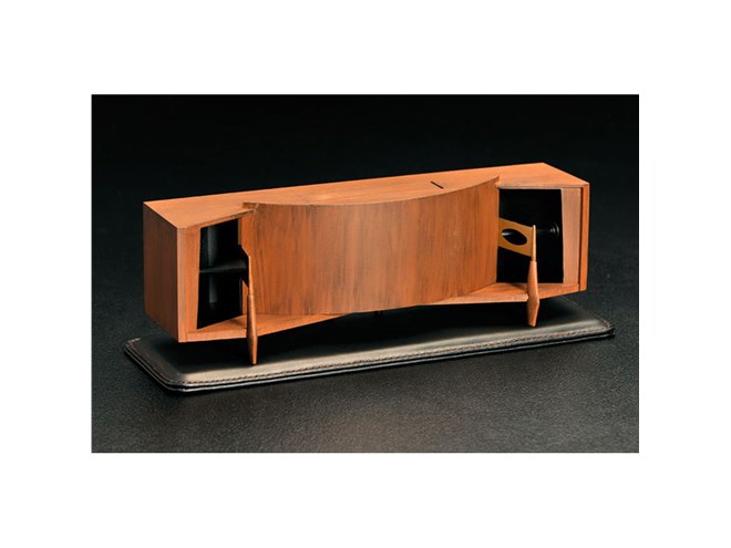 JBL、スマホの音を拡声できる「PARAGON」1/13ミニチュアモデル - 価格.com