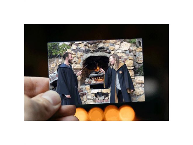 映画ハリー・ポッターの“動く写真”を再現できるモバイルプリンター