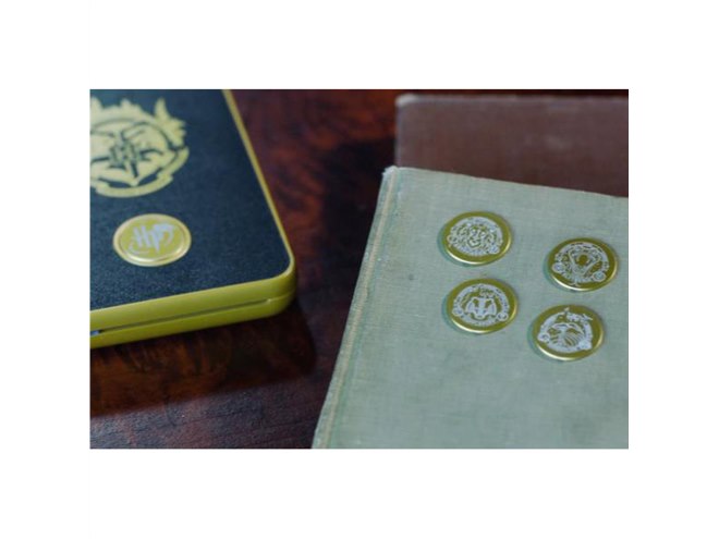 映画ハリー・ポッターの“動く写真”を再現できるモバイルプリンター