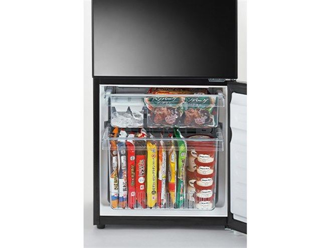 ツインバード、ミラーデザインを採用した110L冷凍冷蔵庫「HR-FJ11B