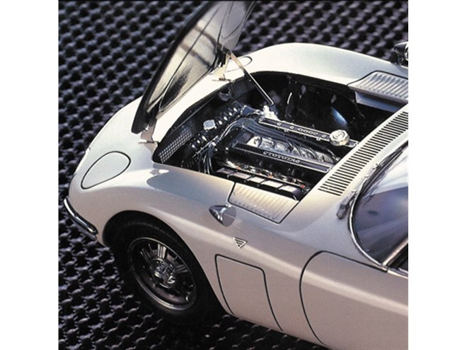 ハセガワ、“エンジンを精密に再現”した「トヨタ 2000GT」1/24模型