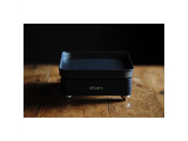よりコンパクトになった、極薄ヒーター採用ホットプレート「abien