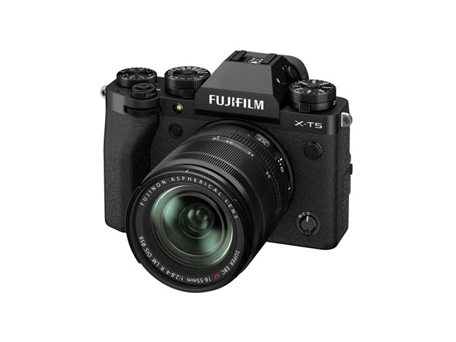 富士フイルム、約4020万画素センサー搭載ミラーレスカメラ「X-T5」を