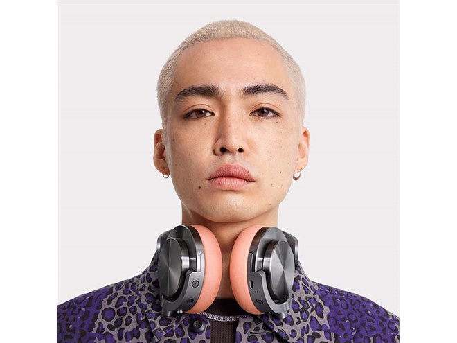 ダイソン、ノイキャンを搭載したワイヤレスヘッドホン「Dyson OnTrac