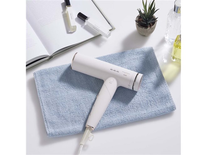 マクセル、シリーズ最大風速30m/sの「MXDR-800A」と270g軽量＆速乾