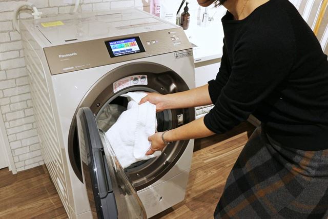 パナソニック Cuble NA-VG2400L 価格比較 - 価格.com