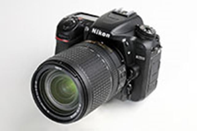 ニコン D7500 18-140 VR レンズキット 価格比較 - 価格.com