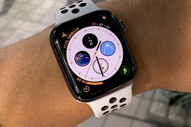 Apple Apple Watch Series 4 GPSモデル 44mm MU6D2J/A [ブラック