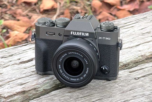 富士フイルム FUJIFILM X-T30 III ボディ [チャコールシルバー] 価格