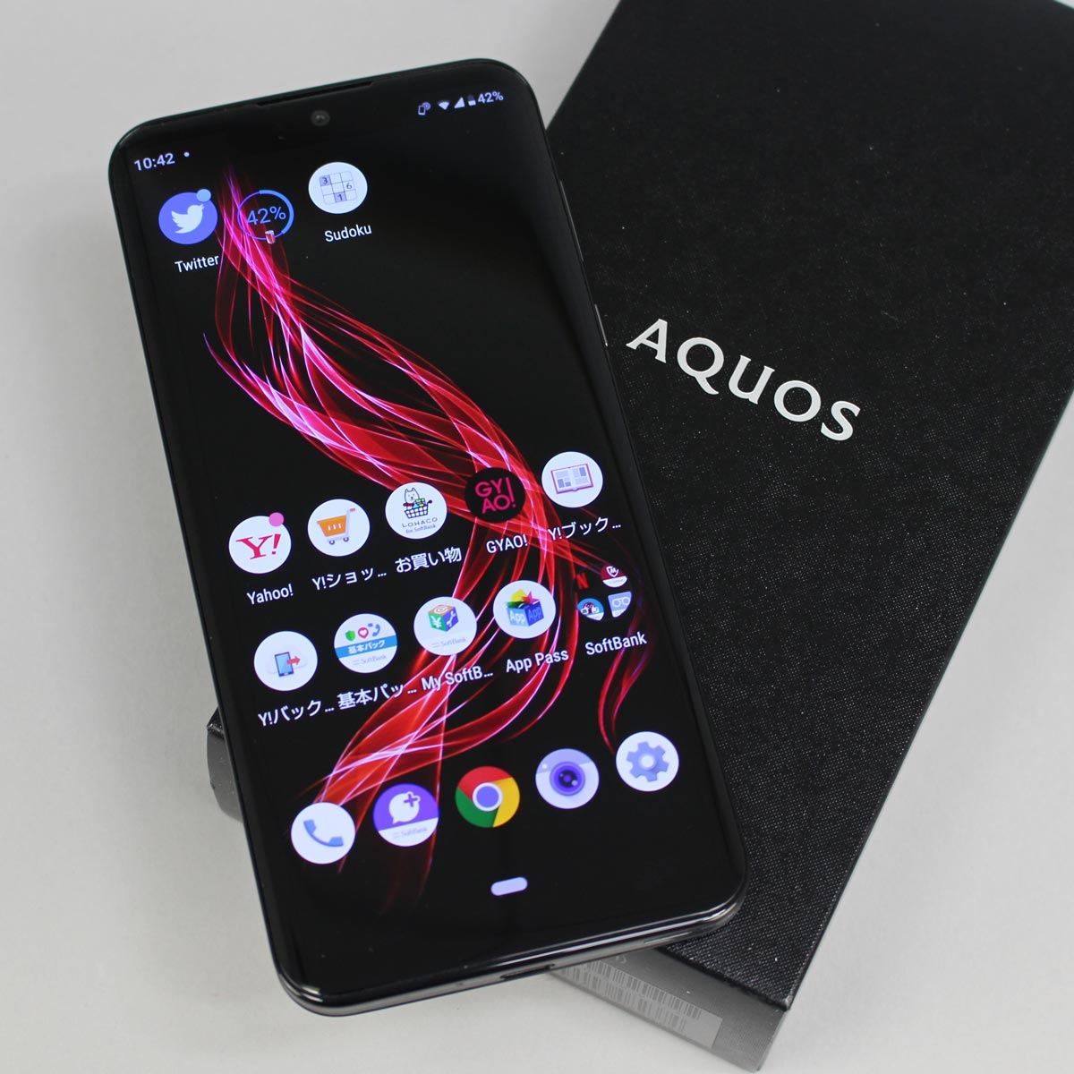 シャープ初の有機EL搭載スマホ、「AQUOS zero」レビュー - 価格.com