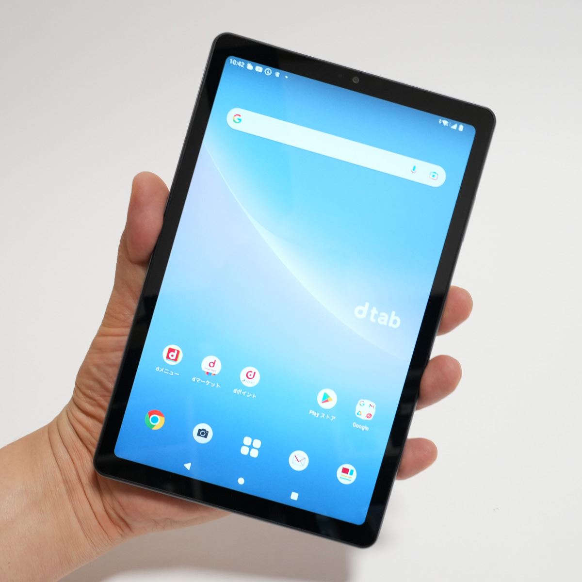 性能、品質、価格のすべてが“そこそこ”なのがイイ「dtab Compact d-52C