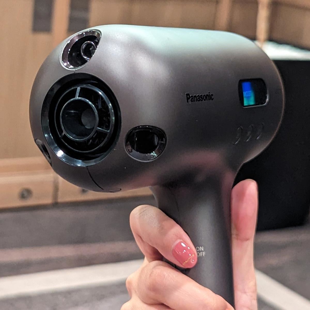 速乾・潤いの先へ！ なりたい髪に導くパナソニックのヘアドライヤー